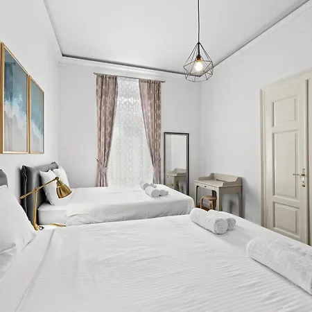 Augier - Elegant & Spacious - Centre Апартаменты