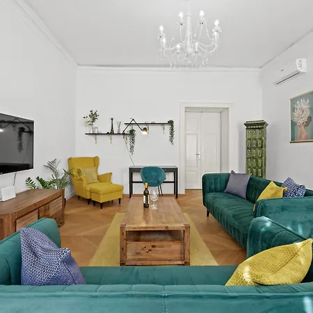 Augier - Centre - 100sqm - Free Parking Nearby アパート *